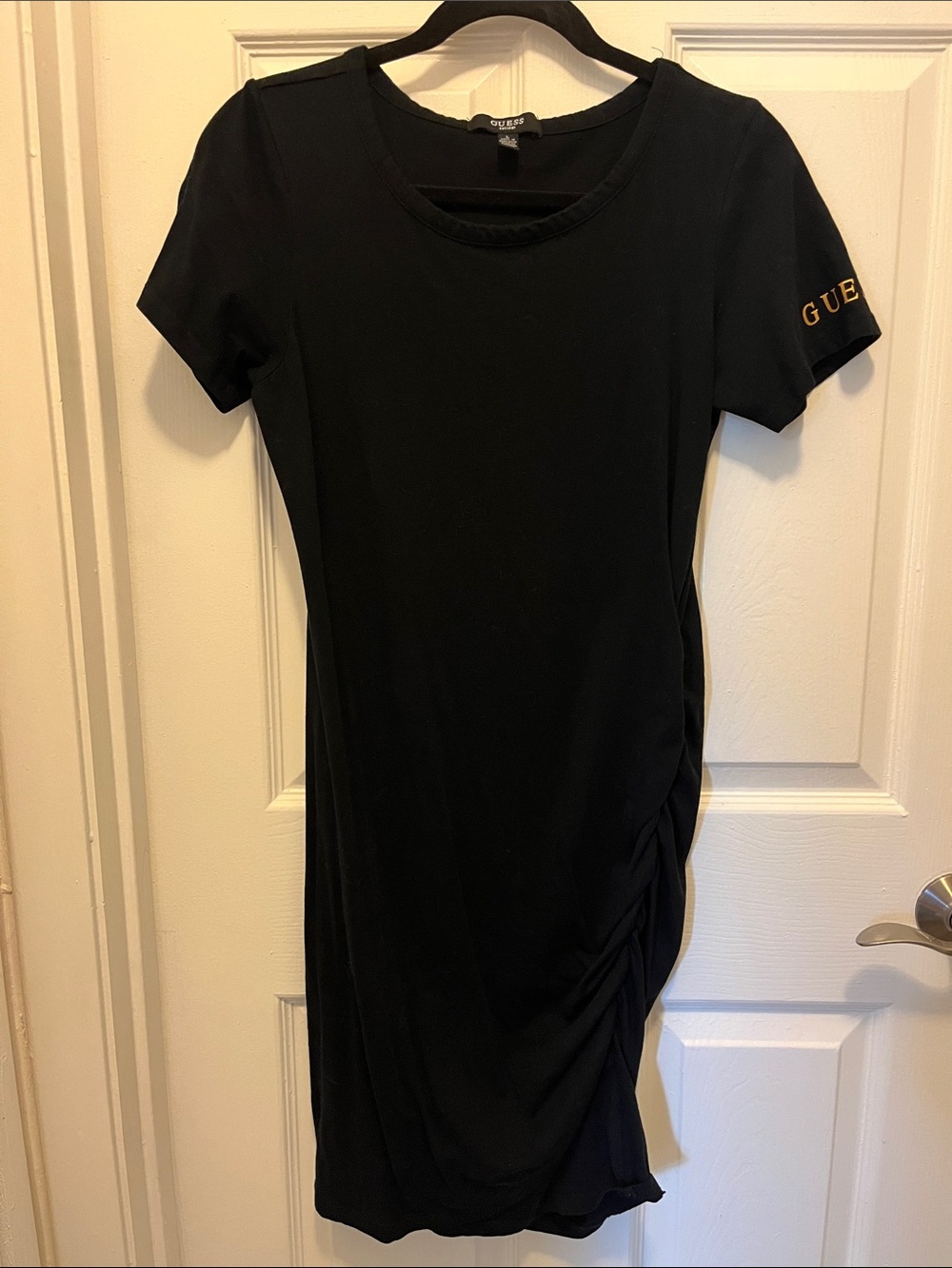 GUESS Black Short Sleeve Ruched-Side Crewneck Dress